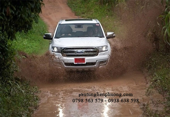 cao su chân máy chịu được trong những môi trường khắc nghiệt xe đi qua cao su chân máy chịu được trong những môi trường khắc nghiệt xe đi qua