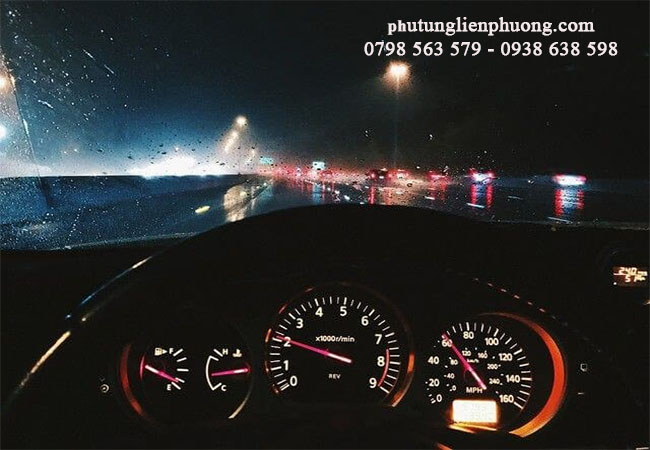 công tắc đèn sương mù escape hỏng trong lúc thời tiết xấu rất nguy hiểm công tắc đèn sương mù escape hỏng trong lúc thời tiết xấu rất nguy hiểm