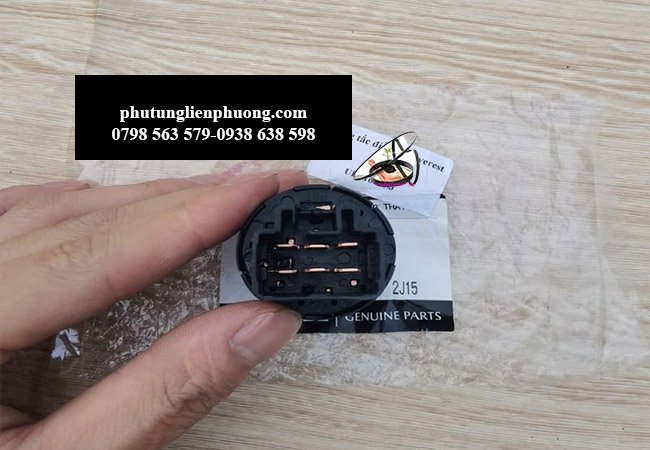 đầu giắccông tắc điều khiển quạt gió xe ranger đầu giắccông tắc điều khiển quạt gió xe ranger