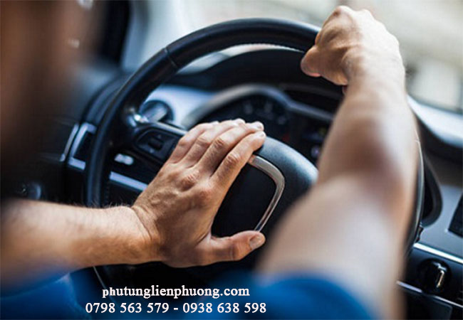 dây coroa tổng xe escape hỏng đột ngột có thể làm mất tay lái gây nguy hiểm dây coroa tổng xe escape hỏng đột ngột có thể làm mất tay lái gây nguy hiểm