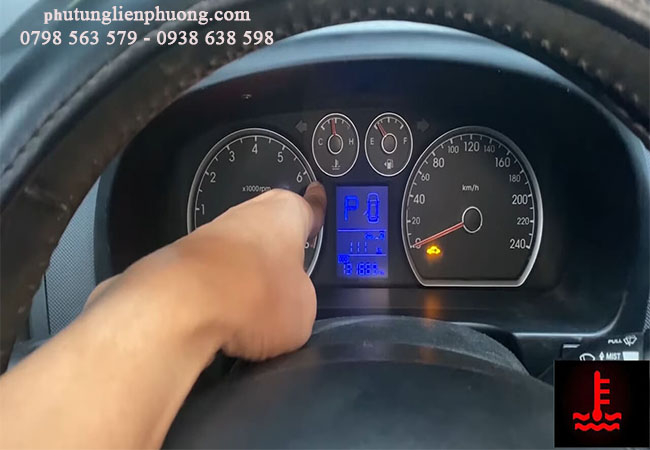 Đèn báo nhiệt độ cao là biểu hiện bơm nước động cơ xe ranger đang có vấn đề Đèn báo nhiệt độ cao là biểu hiện bơm nước động cơ xe ranger đang có vấn đề