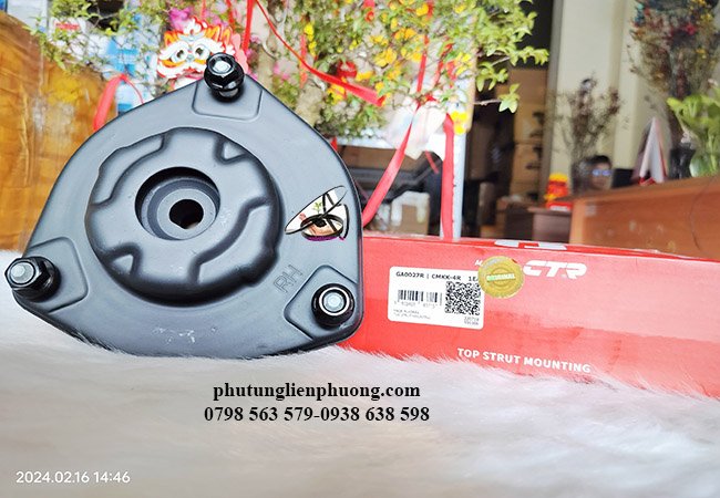 bát bèo giảm xóc trước bên phải xe Kia Carens bát bèo giảm xóc trước bên phải xe Kia Carens