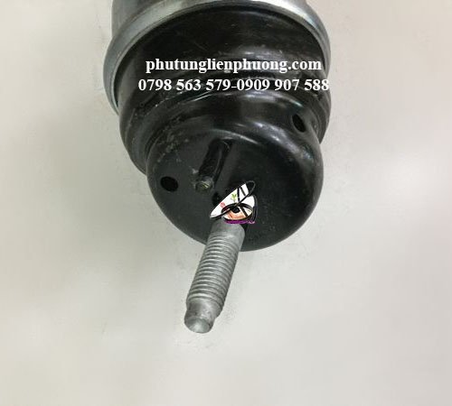 nên thay cao su chân máy mới cho xe để ngăn những hư hỏng nặng hơn nên thay cao su chân máy mới cho xe để ngăn những hư hỏng nặng hơn