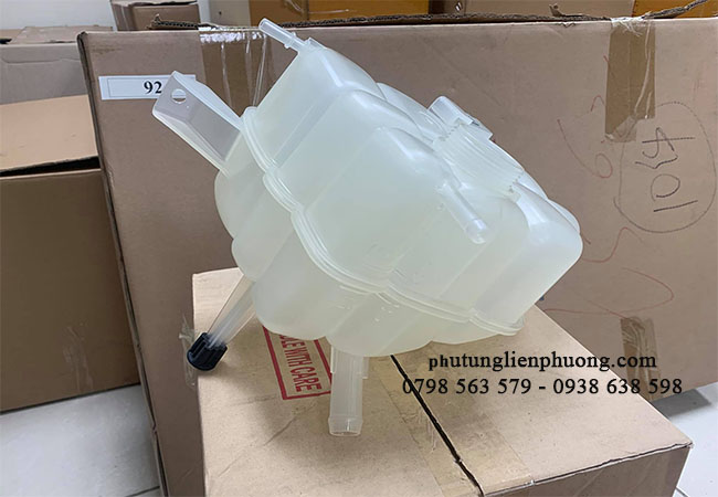 hình ảnh bình nước phụ ford ranger giúp xe khỏi tình trạng quá nhiệt hình ảnh bình nước phụ ford ranger giúp xe khỏi tình trạng quá nhiệt