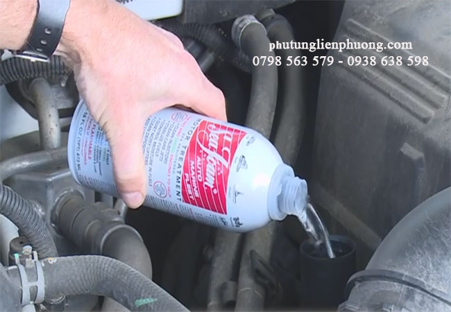 hình ảnh minh họa cho việc sử dụng sea foam motor treatment cho xe  hình ảnh minh họa cho việc sử dụng sea foam motor treatment cho xe