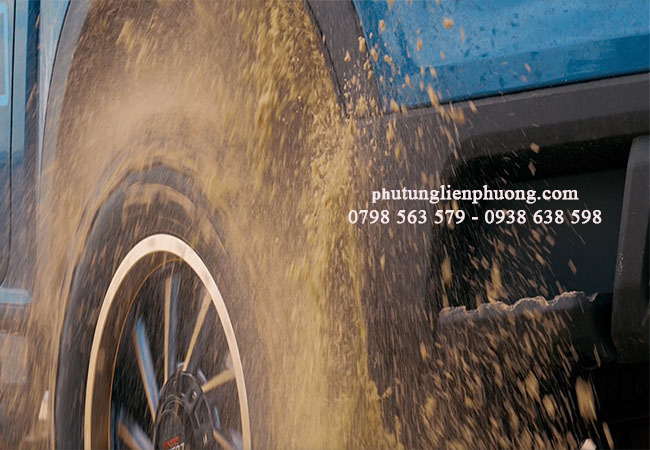 không có chắn bùn bánh xe accent xe dễ dính đầy bùn lầy không có chắn bùn bánh xe accent xe dễ dính đầy bùn lầy