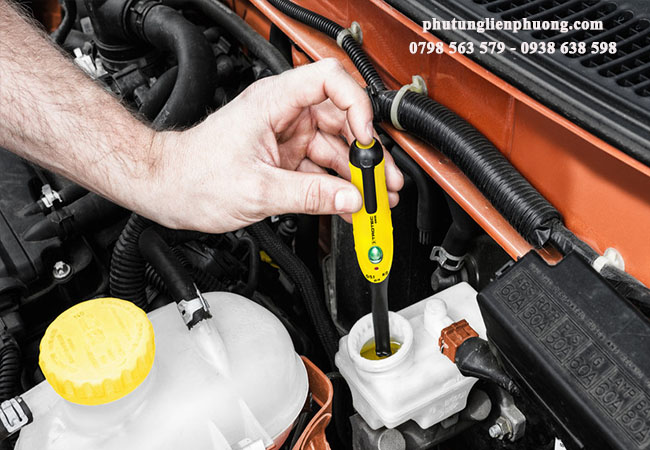 kiểm tra mức dầu phanh cho ford ranger kiểm tra mức dầu phanh cho ford ranger