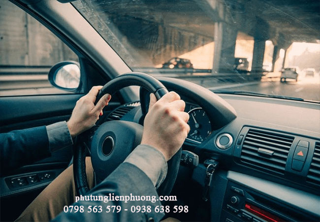 lái xe nhẹ nhàng là một trong những biện pháp bảo quản chân máy ô tô lái xe nhẹ nhàng là một trong những biện pháp bảo quản chân máy ô tô