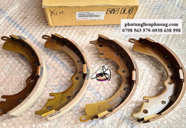 má phanh sau xe innova chính hãng má phanh sau xe innova chính hãng