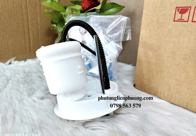 Vị trí lắp đặt của lọc xăng xe Mazda 2 thường nằm gần bơm nhiên liệu hoặc bên dưới gầm xe Vị trí lắp đặt của lọc xăng xe Mazda 2 thường nằm gần bơm nhiên liệu hoặc bên dưới gầm xe