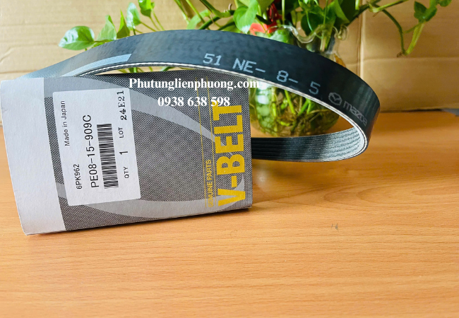 Dây curoa tổng Mazda 3 thường được làm từ cao su hoặc vật liệu tổng hợp Dây curoa tổng Mazda 3 thường được làm từ cao su hoặc vật liệu tổng hợp