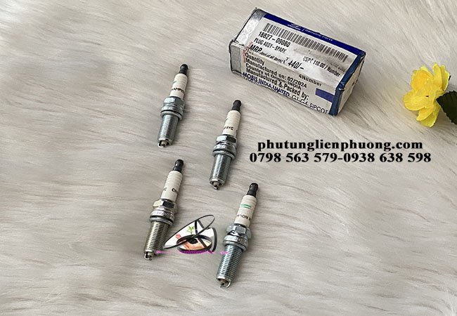 Thay thế bugi Hyundai i10 định kì để đảm bảo xe luôn hoạt động trơn tru và tiết kiệm nhiên liệu Thay thế bugi Hyundai i10 định kì để đảm bảo xe luôn hoạt động trơn tru và tiết kiệm nhiên liệu