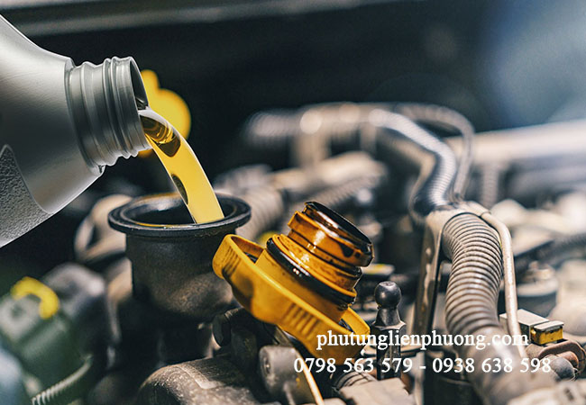 nên thay dầu máy ô tô sau mỗi 10.000km nên thay dầu máy ô tô sau mỗi 10.000km