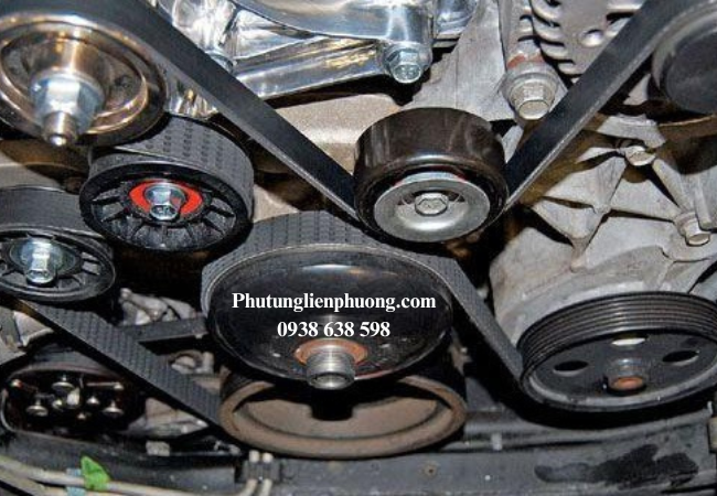 Cần kiểm tra bi tỳ Kia Rondo khi có tiếng kêu lạ phát ra từ khu vực động cơ, rung lắc khi vận hành Cần kiểm tra bi tỳ Kia Rondo khi có tiếng kêu lạ phát ra từ khu vực động cơ, rung lắc khi vận hành