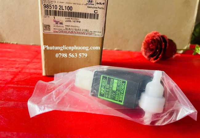 Nguyên nhân chính khiến mô tơ bơm nước rửa kính Kia Morning không hoạt động là do sự cố điện Nguyên nhân chính khiến mô tơ bơm nước rửa kính Kia Morning không hoạt động là do sự cố điện