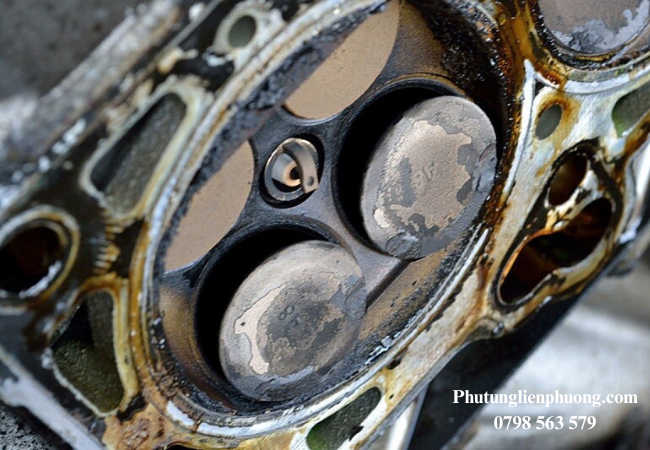 Thay bơm nước chỉ tốn vài triệu đồng, nhưng nếu để đến khi hỏng gây ảnh hưởng đến động cơ Thay bơm nước chỉ tốn vài triệu đồng, nhưng nếu để đến khi hỏng gây ảnh hưởng đến động cơ