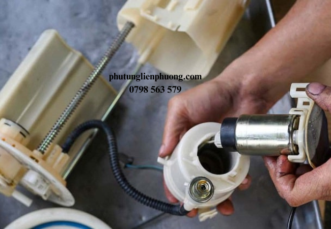 Khuyến nghị chung là nên thay thế lọc xăng xe Mazda 2 sau mỗi 20.000 - 30.000 km Khuyến nghị chung là nên thay thế lọc xăng xe Mazda 2 sau mỗi 20.000 - 30.000 km