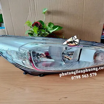 Đèn pha Ford Focus bên phải chính hãng