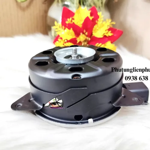 Mô tơ quạt két nước Mitsubishi Attrage hàng Denso mã 1680007030