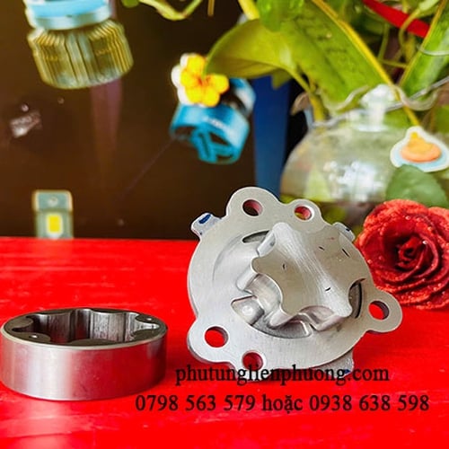 Bơm dầu động cơ hyundai i10 chính hãng mã 2131003100