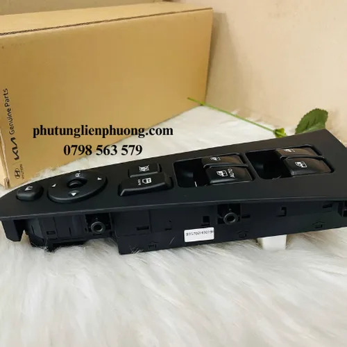 Công tắc nâng kính tổng Hyundai Avante chính hãng chất lượng mã 935702H0019P