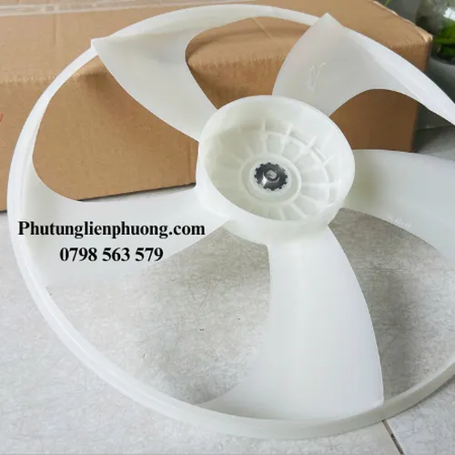 Cánh quạt gió động cơ Mitsubishi Xpander chính hãng chất lượng mã 1355a471