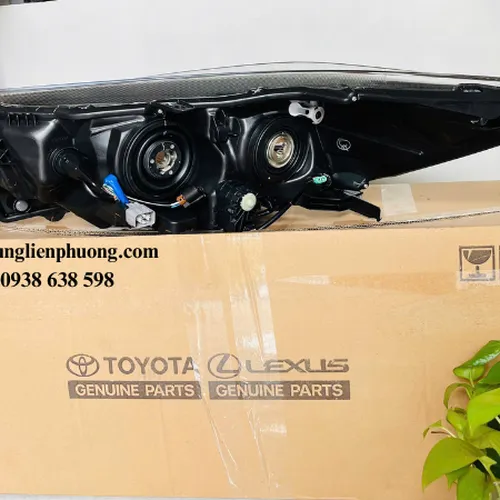 Đèn pha Innova đời 2017 - 2020 chính hãng bên phải mã 81130-0k340