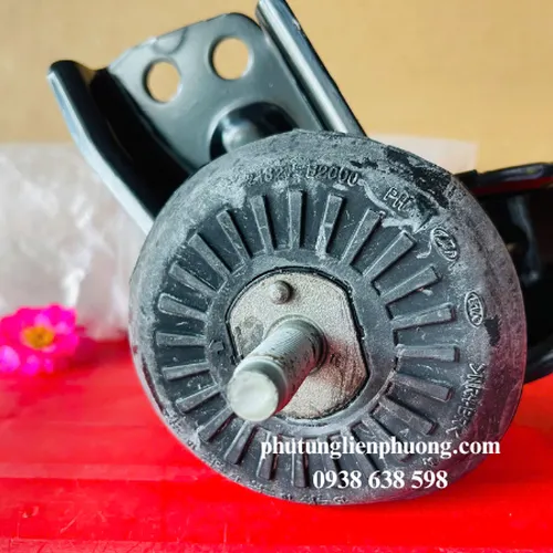 Cao su chân máy phải KIA Rondo chính hãng 21810 a4900