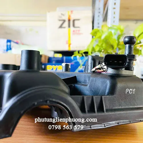 Nắp che dàn cam KIA Rondo 2015-2017 MÃ 22410-2A700