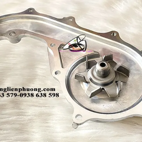 Bơm nước fortuner máy xăng chính hãng 16100-09460