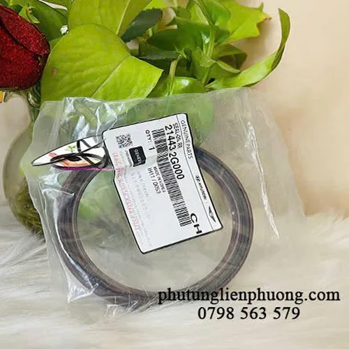 Phốt đuôi trục cơ Kia Carens, Rondo, Forte chính hãng Mã 214432G000