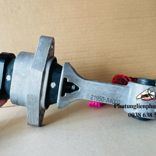 Chân máy số 8 KIA Rondo máy dầu chính hãng mã 21950 a4000
