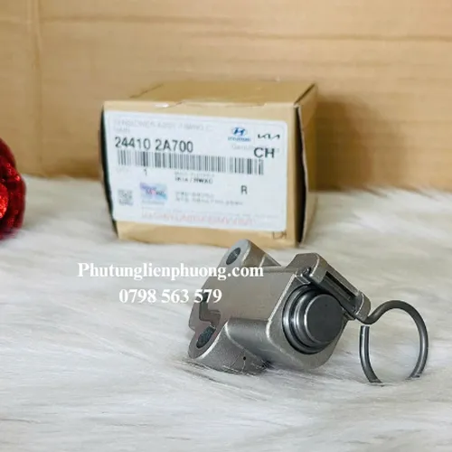 Búa tăng xích bơm dầu Kia Rondo chính hãng mã 24410 2A700