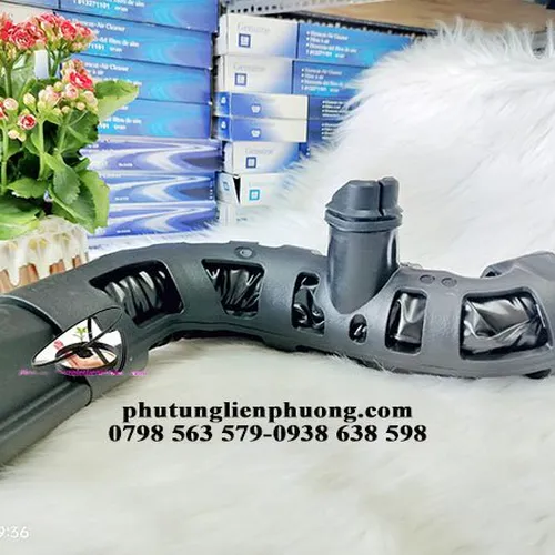 Cổ hút gió vào hộp lọc gió hyundai i10 grand chính hãng 28210B4100