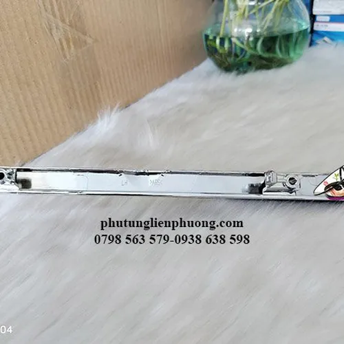 Nẹp mạ cản trước phía dưới bên lái mitsubishi xpander chính hãng mã 6407A187