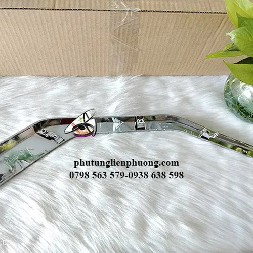 Nẹp mạ cản trước phía dưới bên lái mitsubishi xpander chính hãng mã 6407A187