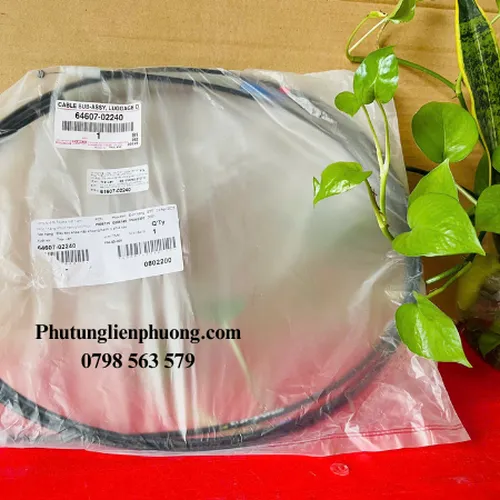 Dây giật cốp sau Toyota Altis chính hãng chất lượng mã 64607 02240