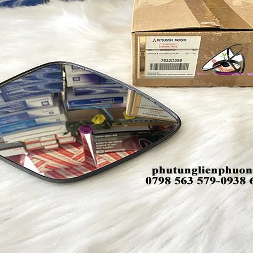 Mặt gương chiếu hậu xpander bên phải chính hãng 7632D398