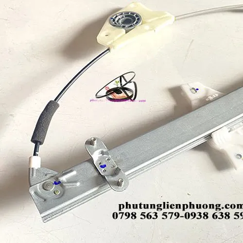 Compa nâng kính trước trái hyundai i10 chính hãng mã 82403-B4010