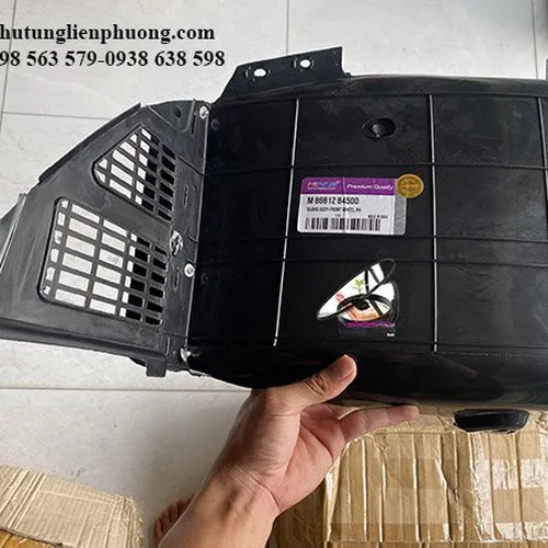 Lòng dè chắn bùn trước phải hyundai i10 hàng hàn quốc đẹp chất lượng