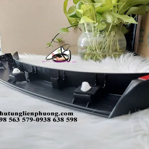 Ốp viền hông hyundai santafe 2021 chính hãng mã 87742-S1AA0CA