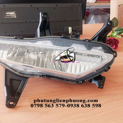 Đèn cản trước hyundai i10 grand bên trái chính hãng 92201B4600