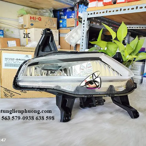 Đèn gầm phải hyundai i10 chính hãng chất lượng 92202b4600