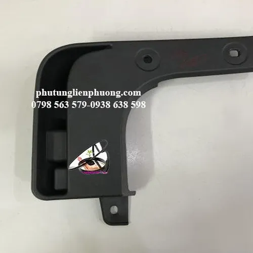 Chắn bùn bánh hyundai accent một sản phẩm chính hãng, mã 86832-1R000