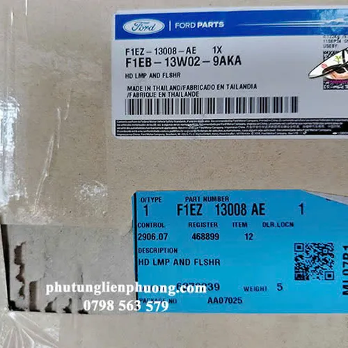 Đèn pha Ford Focus bên phải chính hãng