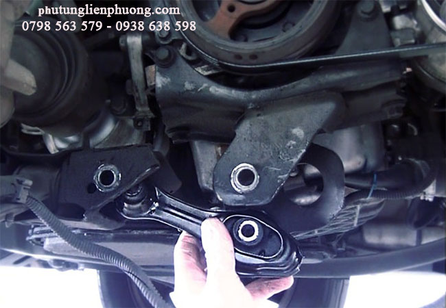 tuân thủ các qui trình lắp đặt chân máy giúp xe an toàn tuân thủ các qui trình lắp đặt chân máy giúp xe an toàn