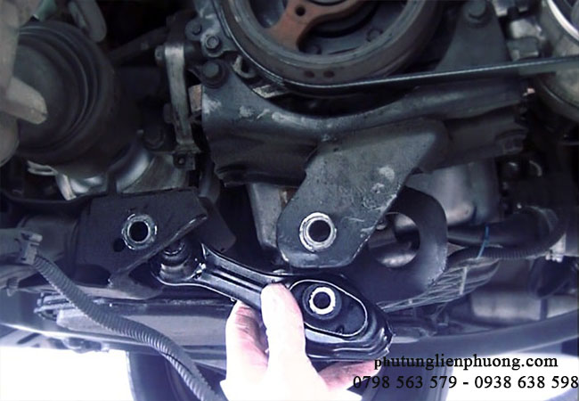 việc thay cao su chân máy định kỳ giúp ích cho tuổi thọ của xe việc thay cao su chân máy định kỳ giúp ích cho tuổi thọ của xe