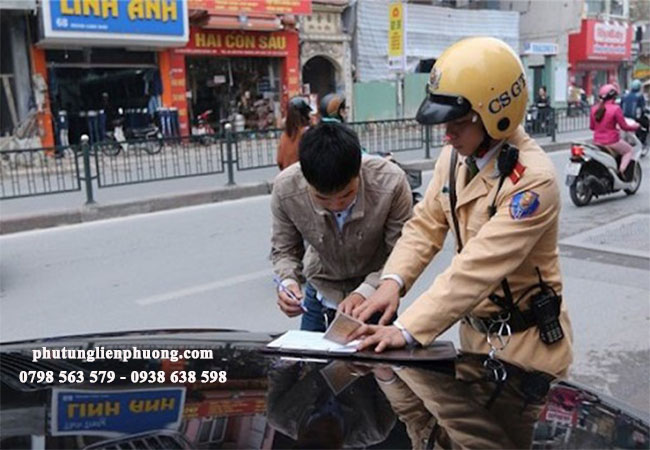 xe bị xử phạt hành chính nếu không có mặt gương chiếu hậu solati xe bị xử phạt hành chính nếu không có mặt gương chiếu hậu solati