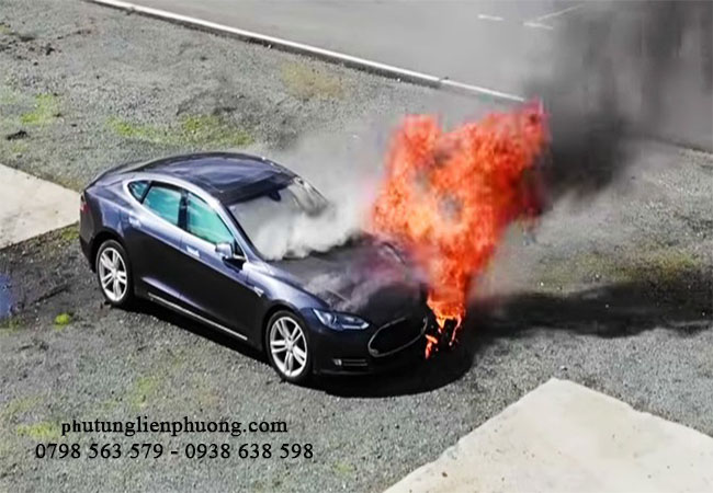 xe có thể cháy nổ do chập bình điện xe ford xe có thể cháy nổ do chập bình điện xe ford