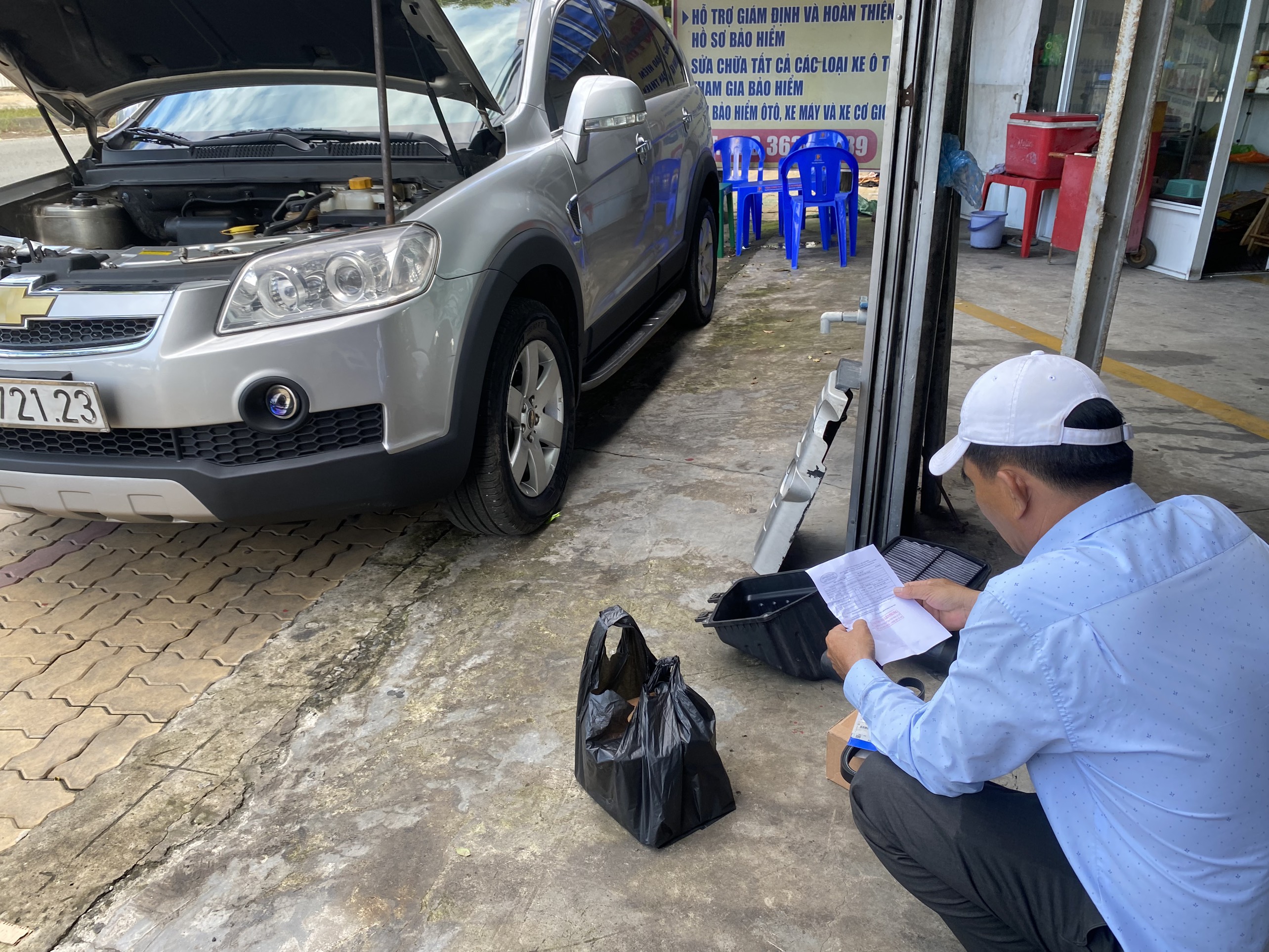 khách hàng tại cửa hàng liên phương khách hàng tại cửa hàng liên phương